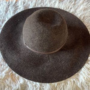 Gray hat